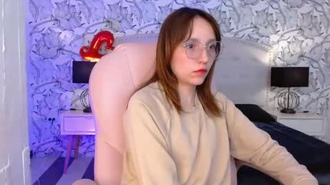 Eliza online show from 03.04.25