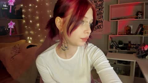 Snapshot of eliza_sadcat chatting on 01.24.25 Elizabeth online show from 01.24.25