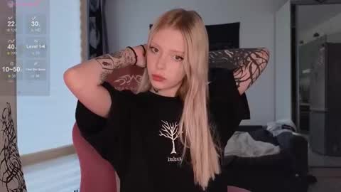 Elizabeth online show from 10.31.25