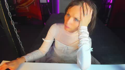 Elizabethangel online show from 02.14.25
