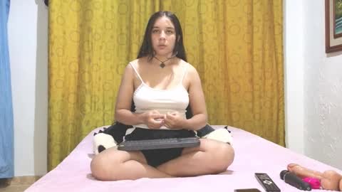 Snapshot of elizabeth_evanz chatting on 01.25.25 elizabeth online show from 01.25.25