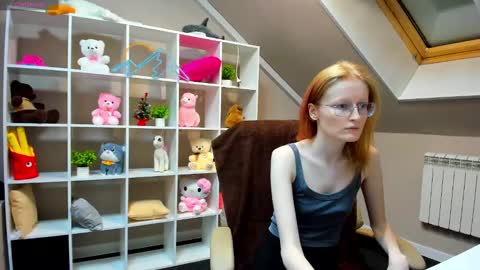 Snapshot of elizabeth_harpper chatting on 01.02.25 Elizabeth online show from 01.02.25