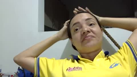 Elizabeth Martinez  online show from 09.11.25