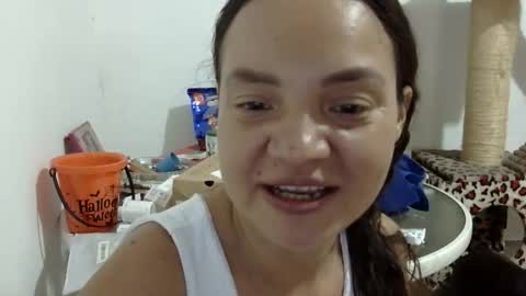 Elizabeth Martinez  online show from 04.26.26