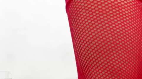 Elizabeth Mathure online show from 10.05.25