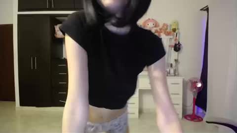 Snapshot of elizabeth_rose02 chatting on 09.18.25 Elizabeth online show from 09.18.25