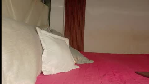 Snapshot of elizabethcampbell chatting on 09.13.25 Lizzy online show from 09.13.25