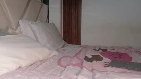 Snapshot of elizabethcampbell chatting on 10.22.25 Lizzy online show from 10.22.25