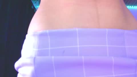 Snapshot of elizabethcampbell chatting on 11.12.25 Lizzy online show from 11.12.25