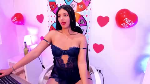 Snapshot of elizabethrodriiguez chatting on 02.15.25 Elizabeth Rodrguez online show from 02.15.25