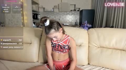 Eliz                               online show from 02.14.25