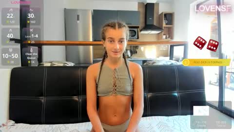 Eliz                               online show from 10.04.25