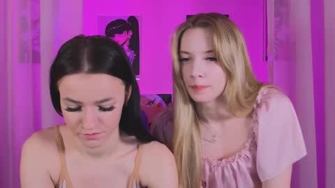 elizzza_ online show from 02.14.25