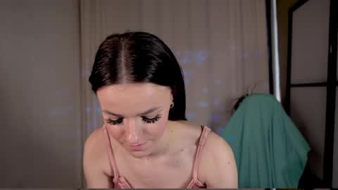 elizzza_ online show from 02.15.25