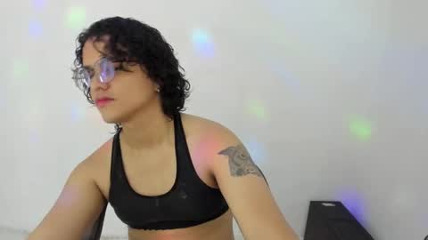 Snapshot of elkingthe chatting on 11.01.25 Diana online show from 11.01.25