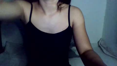 ella_babe25 online show from 04.22.26