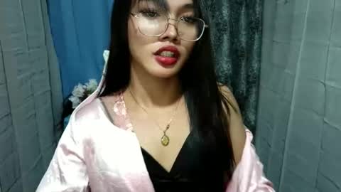 Ella online show from 11.15.25