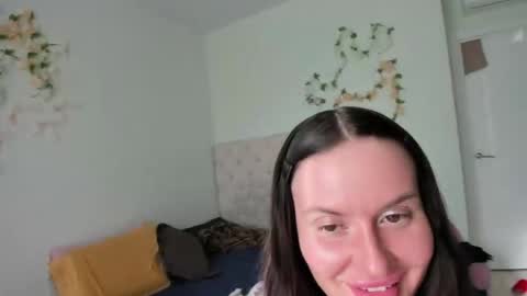 Snapshot of ella_gdss chatting on 04.10.26 ELLA online show from 04.10.26