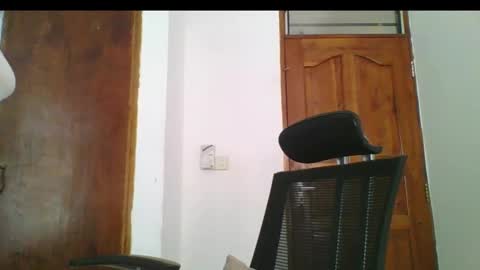 Ella online show from 01.17.25