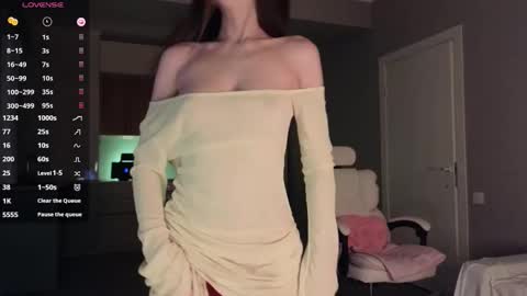 Lee online show from 11.24.25