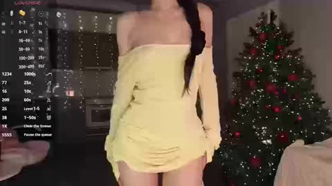 Lee online show from 12.17.25