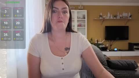 Snapshot of ella_max_live chatting on 03.16.26 Ella Max online show from 03.16.26