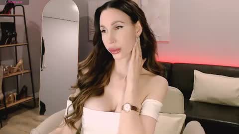 Ella online show from 06.18.26
