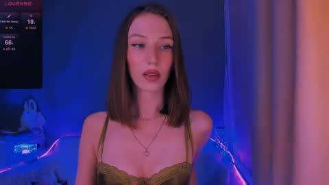 ellaamber online show from 04.28.26