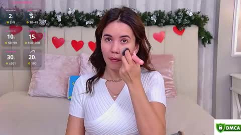 Snapshot of ellaander chatting on 09.18.25 Ella online show from 09.18.25