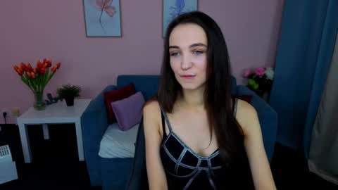 Snapshot of ellaasteele chatting on 10.11.25 ellaasteele online show from 10.11.25