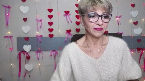 EllaBonito online show from 02.10.25