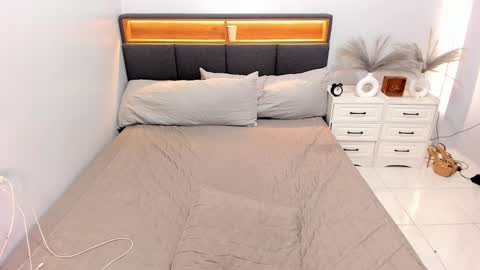 SINGLE PO online show from 02.17.26