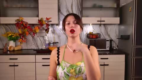 Snapshot of ellacanny chatting on 11.27.25 ellacanny online show from 11.27.25