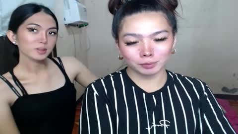 Snapshot of ellah_raj chatting on 11.25.25 ELLAH online show from 11.25.25