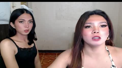 Snapshot of ellah_raj chatting on 11.27.25 ELLAH online show from 11.27.25