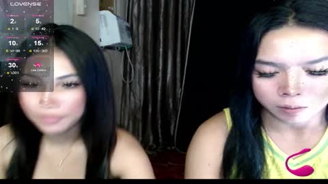 Snapshot of ellah_raj chatting on 12.15.25 ELLAH online show from 12.15.25