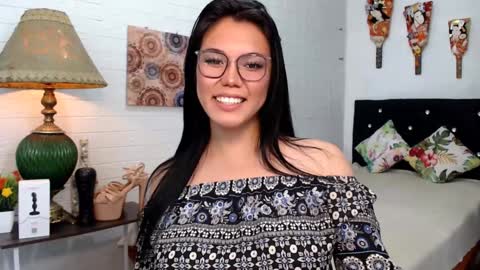 Snapshot of ellahollywood1818 chatting on 12.04.24 CINDERELLA online show from 12.04.24