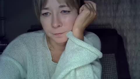 Snapshot of ellajohnsonx chatting on 09.20.25 ellajohnsonx online show from 09.20.25
