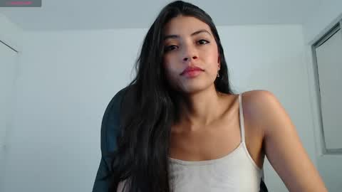 Ella Amoneth online show from 04.21.26
