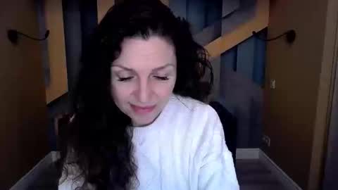 EllaLongs online show from 02.28.26