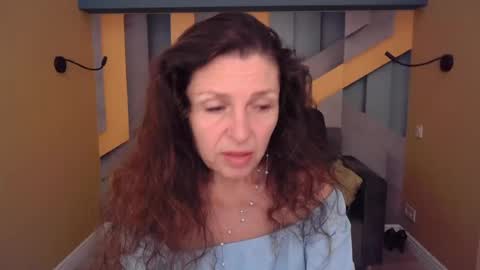 EllaLongs online show from 06.12.26