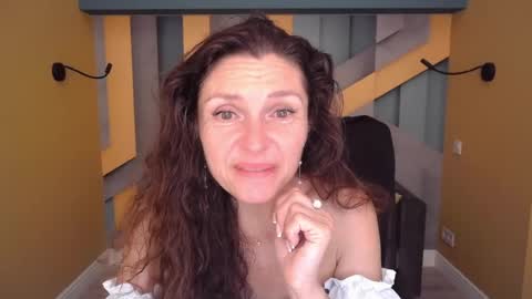 EllaLongs online show from 06.17.26