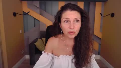 EllaLongs online show from 06.23.26