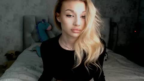 ellamilla online show from 06.14.26