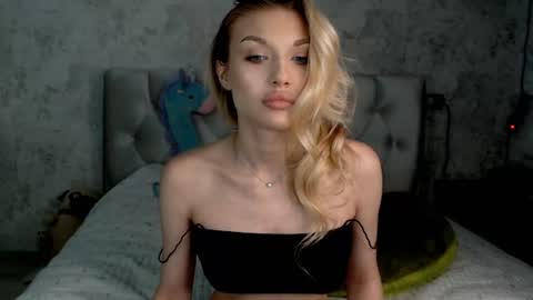 ellamilla online show from 06.23.26