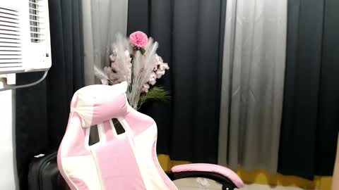 ELLA online show from 04.29.26