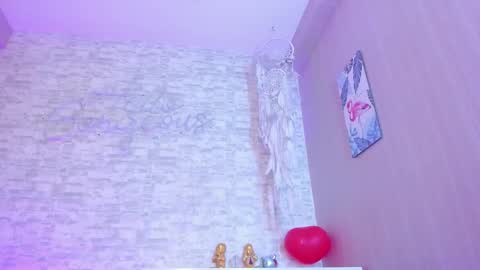 Ella online show from 02.25.25