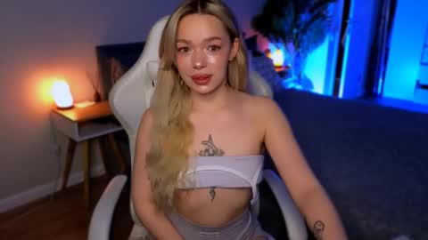 Ella online show from 02.02.26