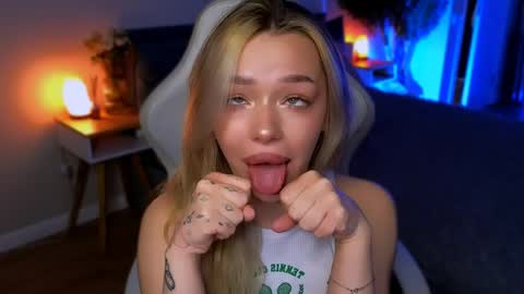 Ella online show from 05.08.26