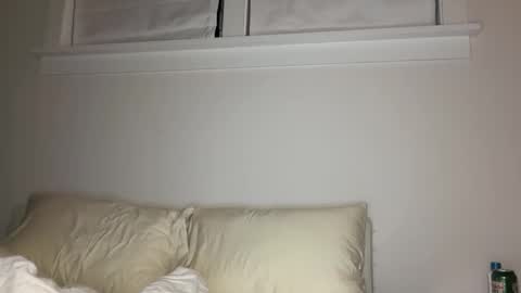 Snapshot of elle67 chatting on 09.12.25 Elle67 online show from 09.12.25